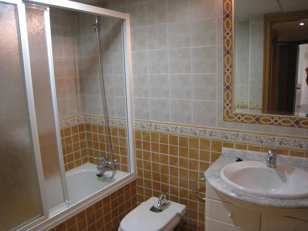Apartamentos Torreon Del Mar Benalmádena Δωμάτιο φωτογραφία